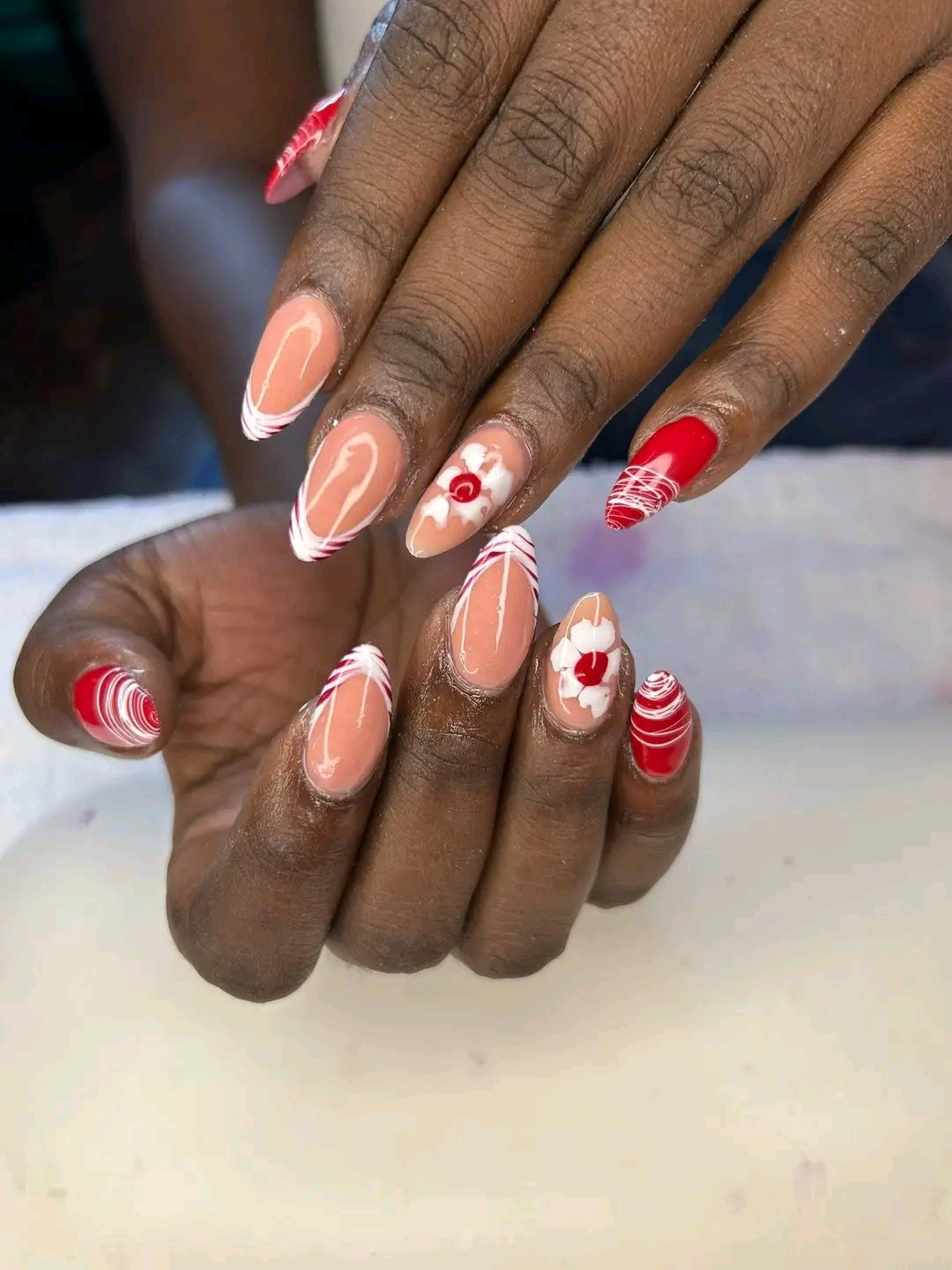 Mbewe nails Logo