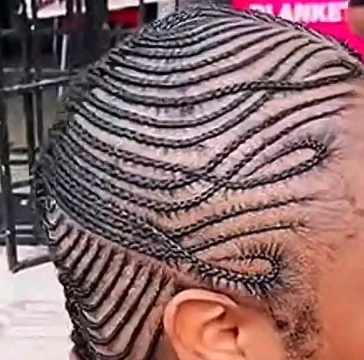 Phiona's hair saloon Logo