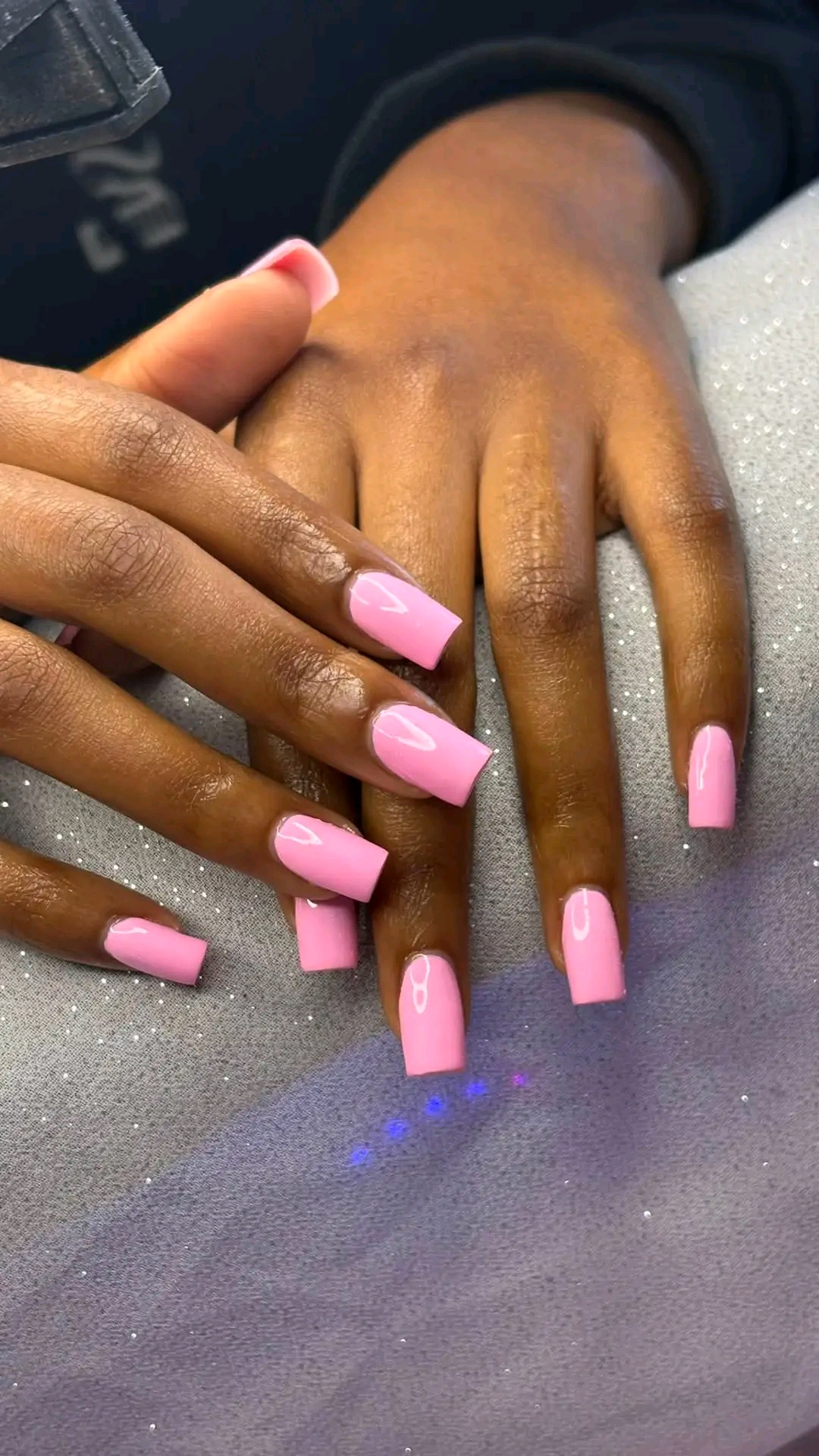 Shasha nails Logo