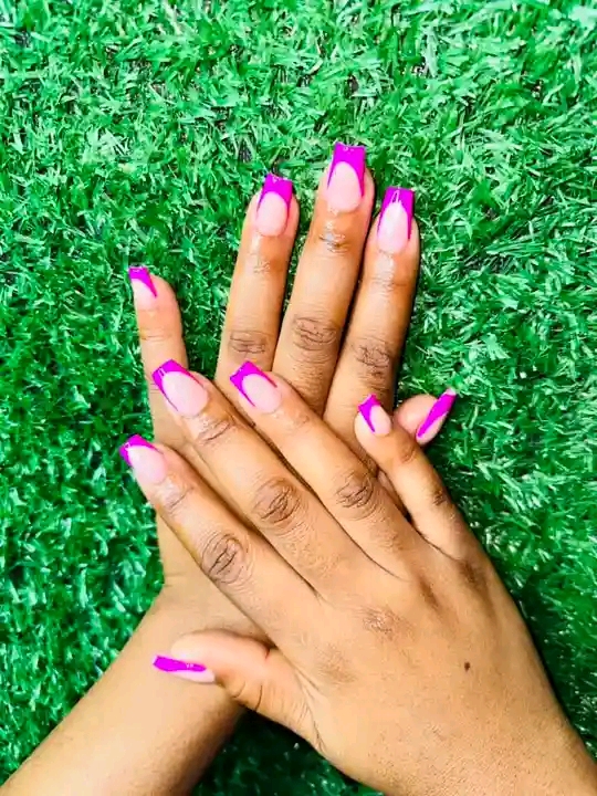 Mulis Nails