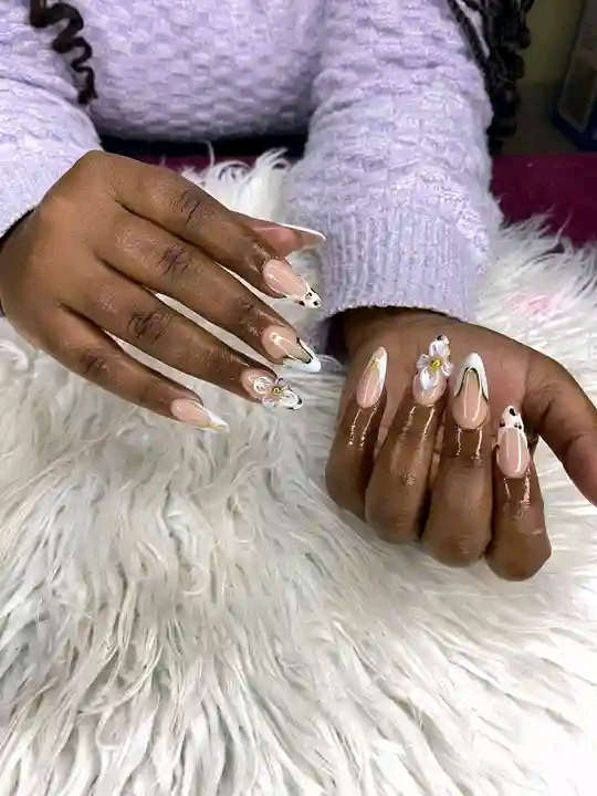 Chipengo Nails