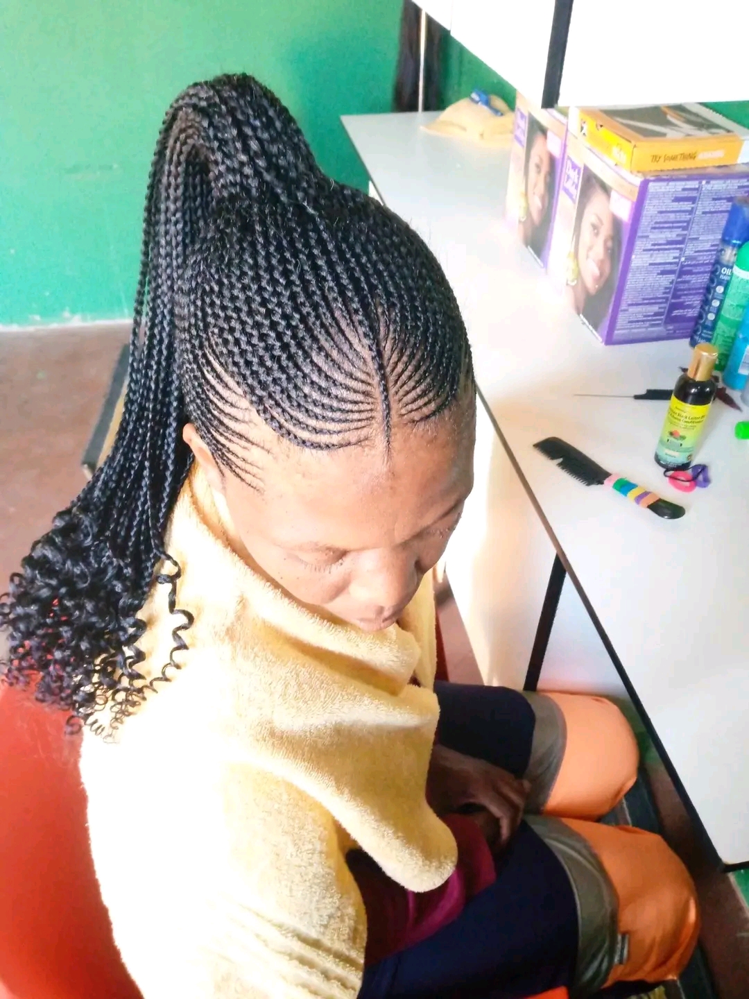 Cleopatra hair salon