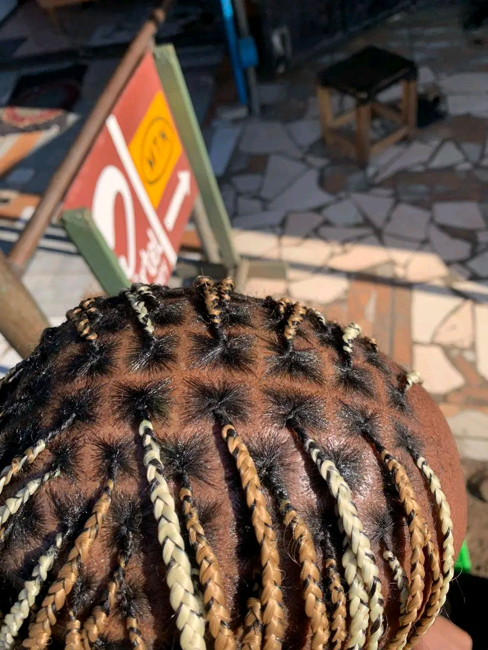 Damaless hair saloon
