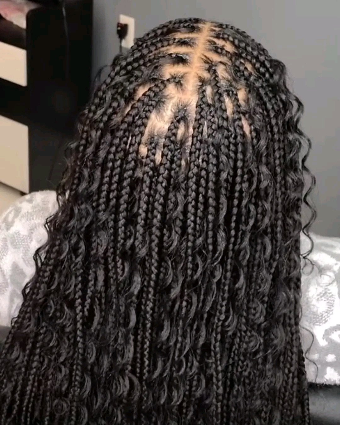 Delphine 's hair saloon