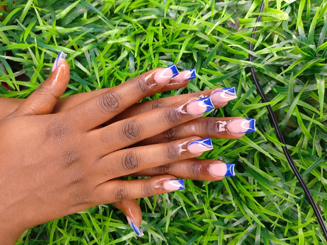 Edna's net nails