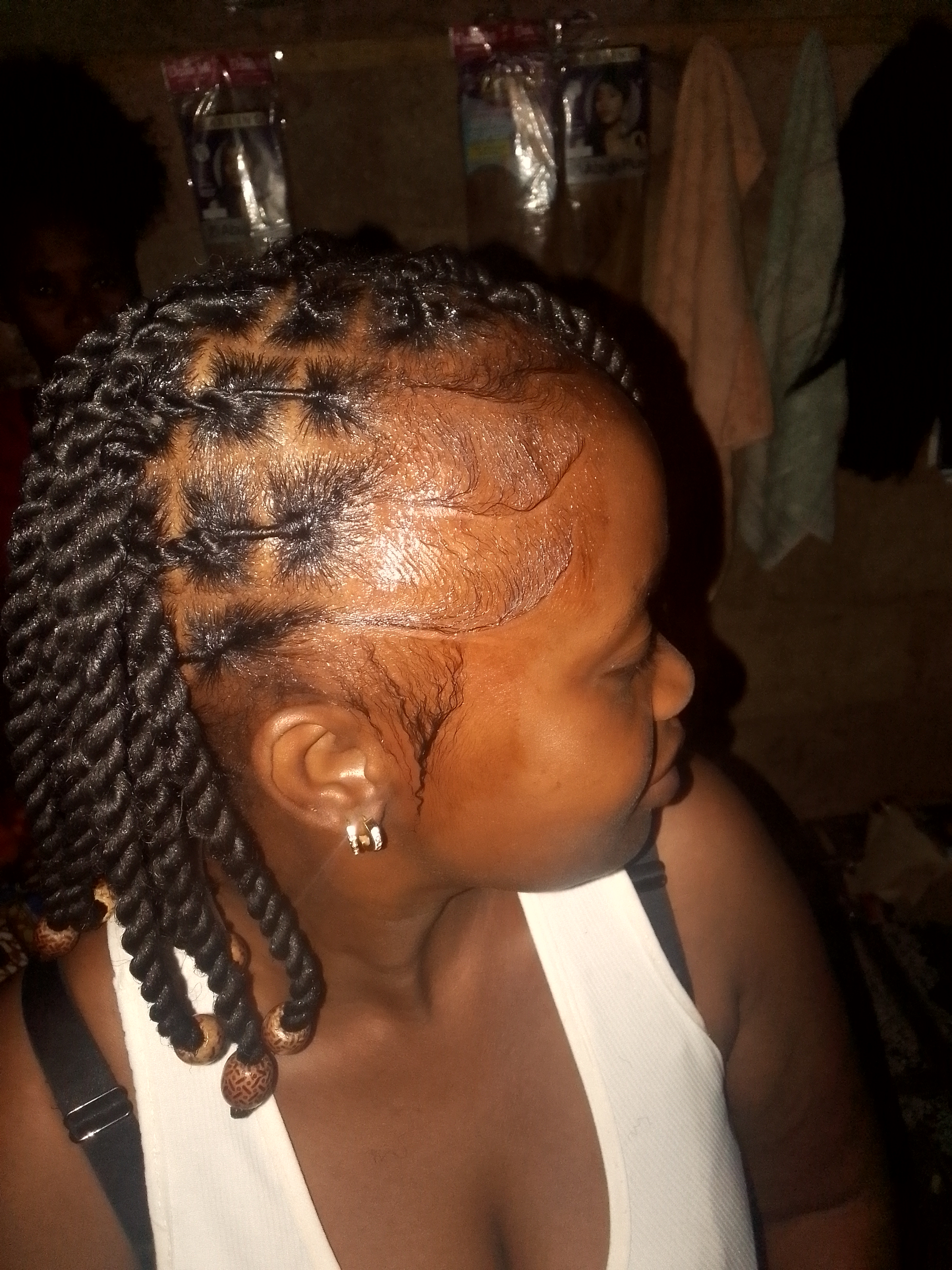 Emeldah beauty salon