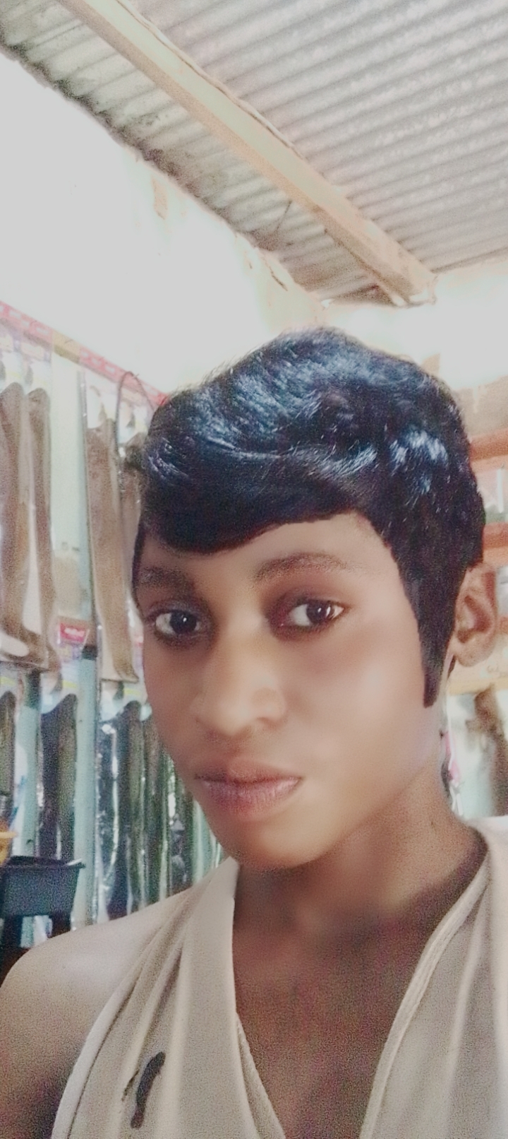 Emeldah beauty salon