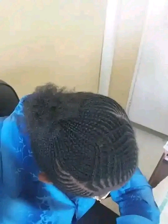 Jack hair saloon