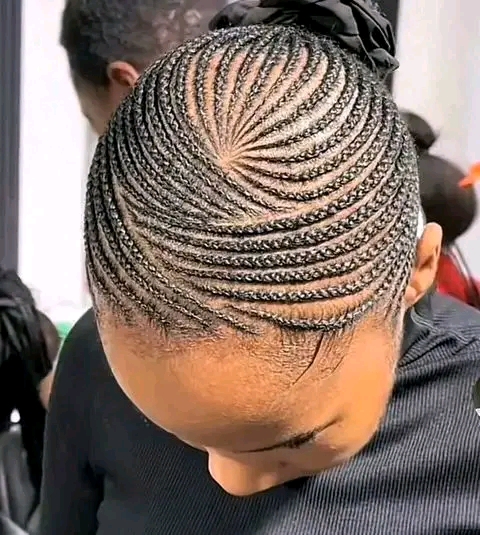 Jonathan's hair saloon Logo