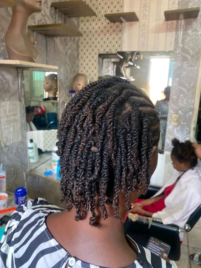 Lisa Mutema hair salon