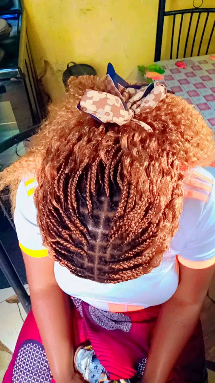 Londe hair saloon Logo