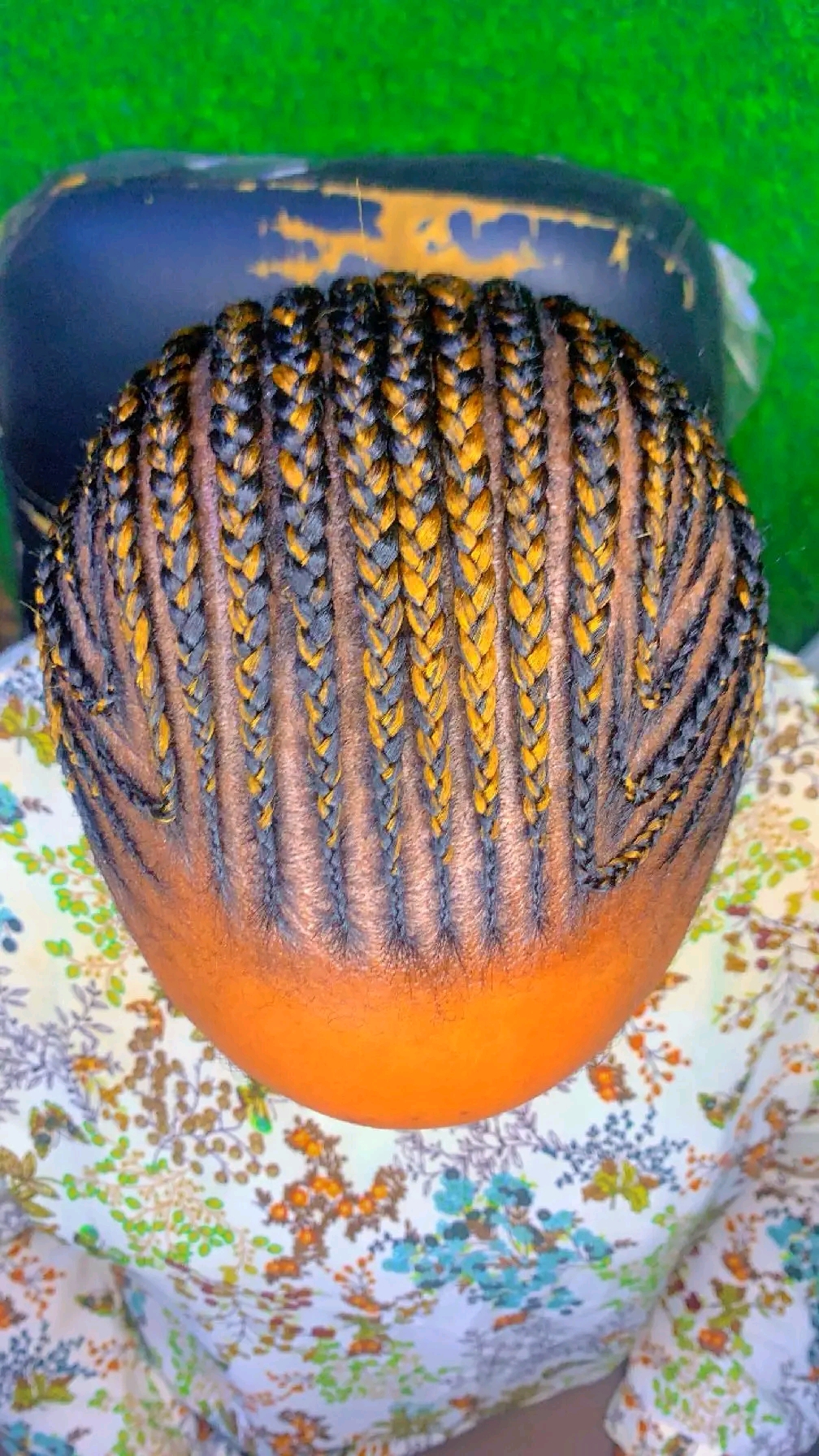 Milambo hair salon Logo