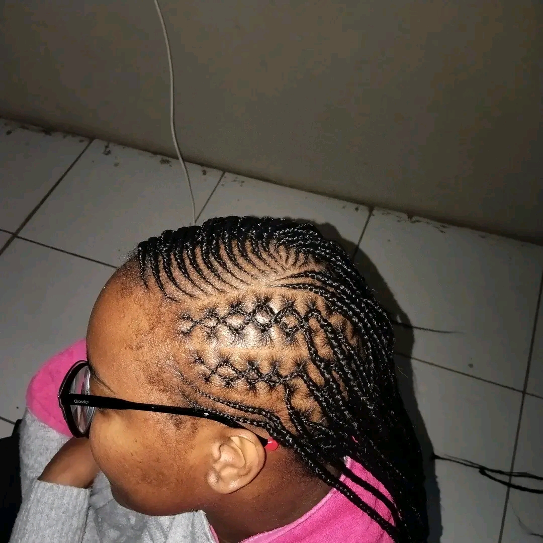 Mimi hair saloon