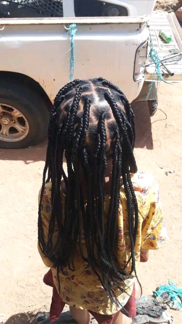 Miriana Mbulo hair salon