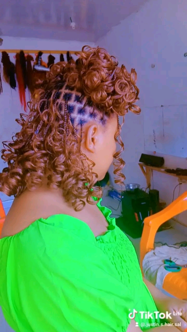 Mumu 's hair salon
