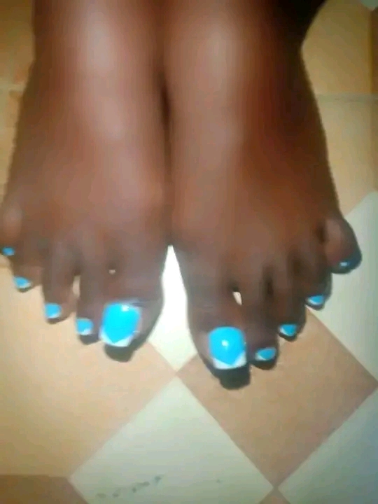 M-M Nails