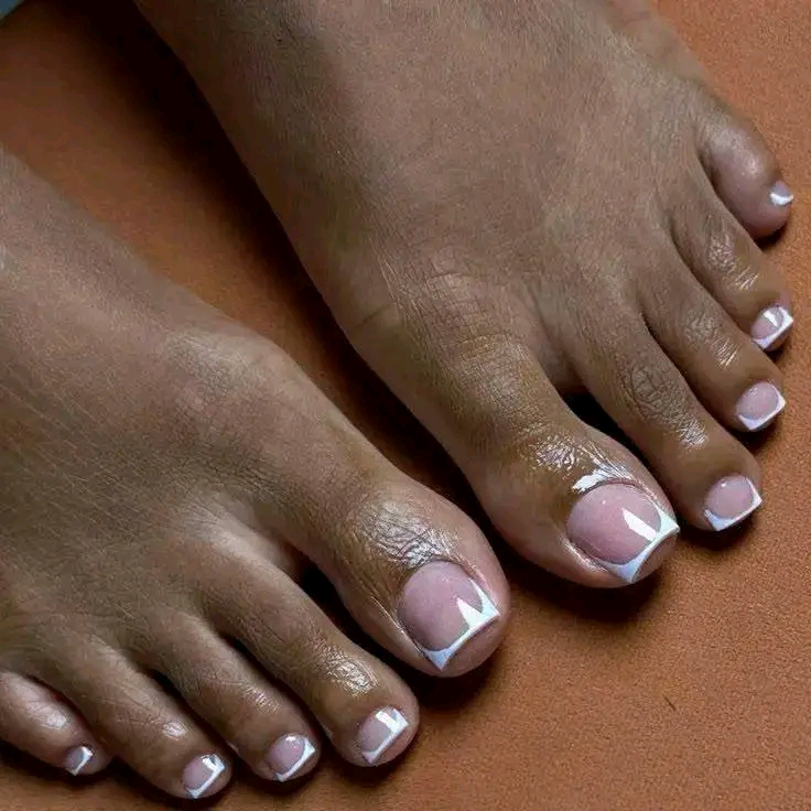 Mweemba Nails
