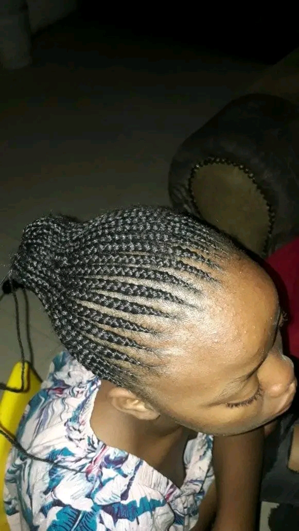 Golobwe hair salon
