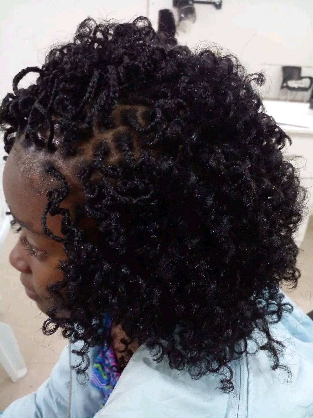 Golobwe hair salon