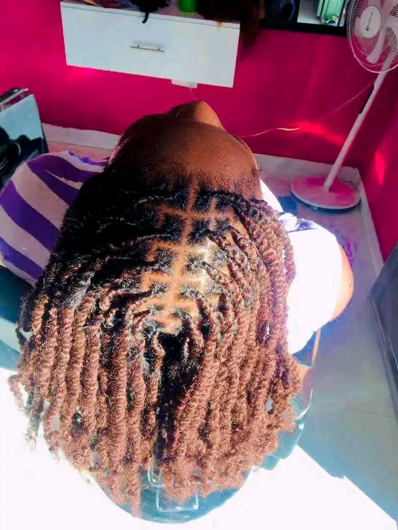 Precious hair saloon Logo