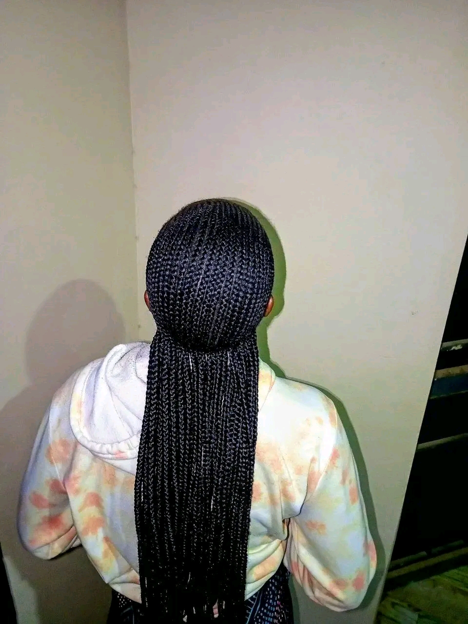 Queen's hair saloon