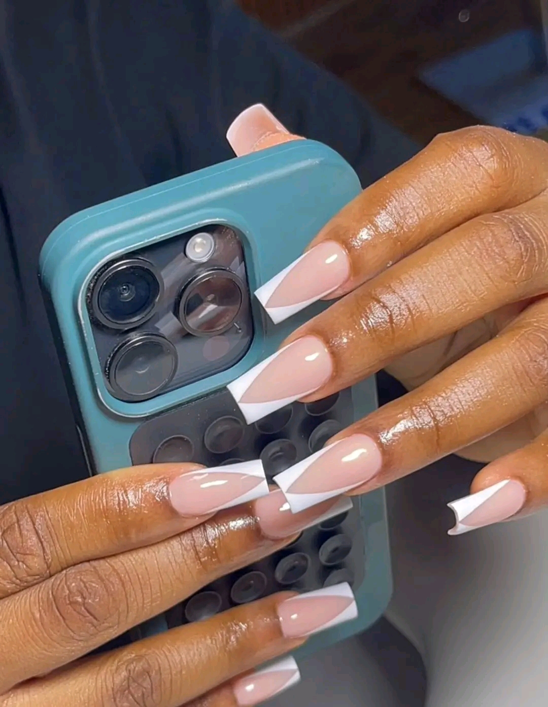 Sevelina Nails Logo