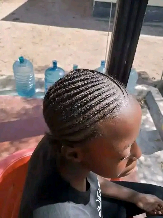 Wana's hair saloon